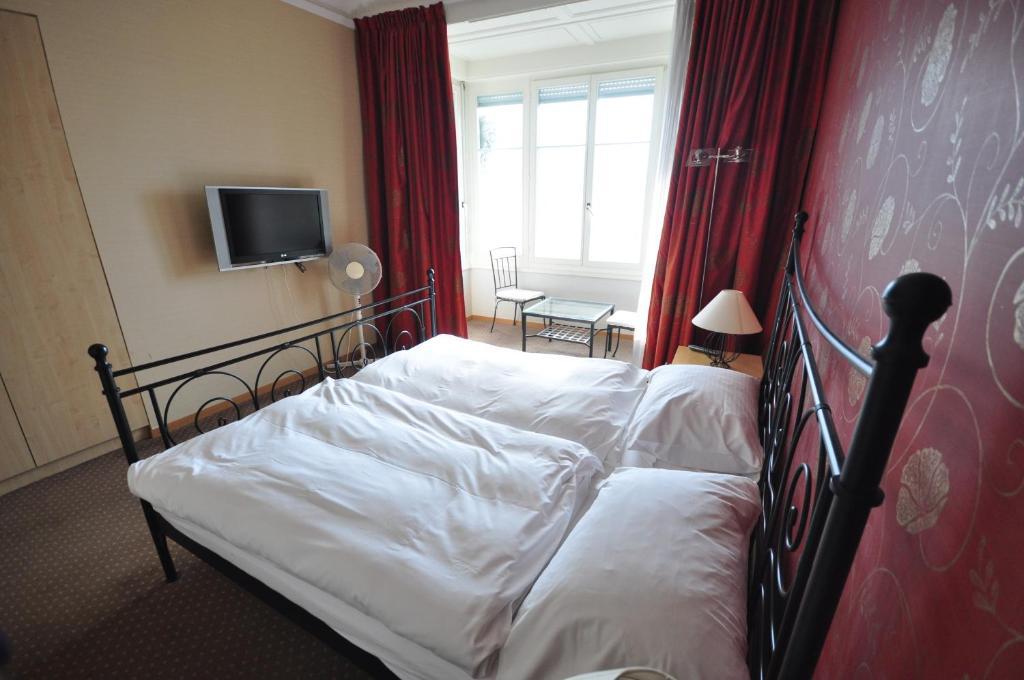 Hotel Splendid Montreux Quarto foto
